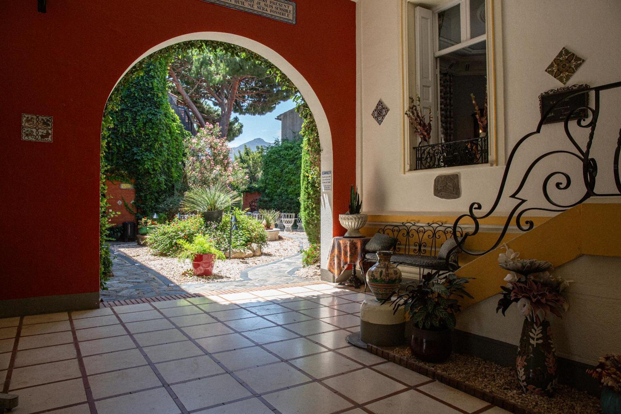 Hotel La Casa Pairal Коллиур Экстерьер фото